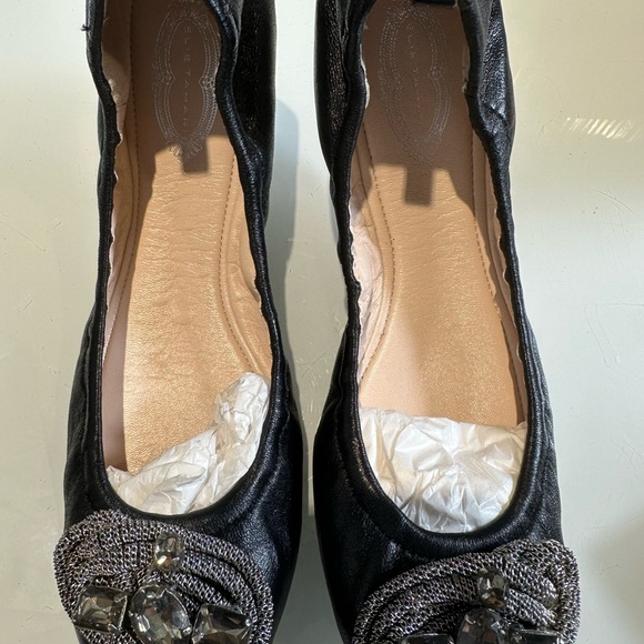 Elie Tahari Black Flats with Crystal Accents 39 s - Picture 2 of 7